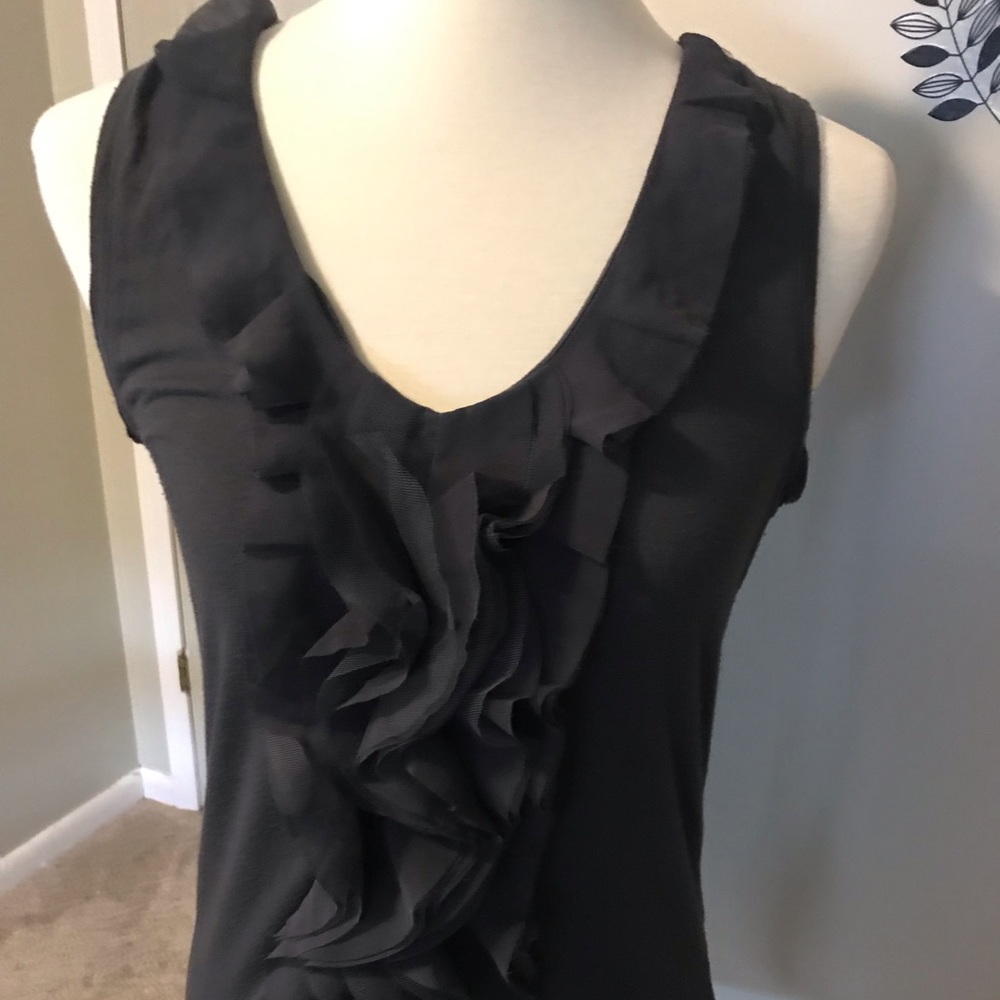 Adrienne Vittadini ~ Ruffle Front Top - Picture 2 of 5